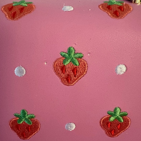 Strawberry Shortcake Loungefly Bag - Picture 6 of 6